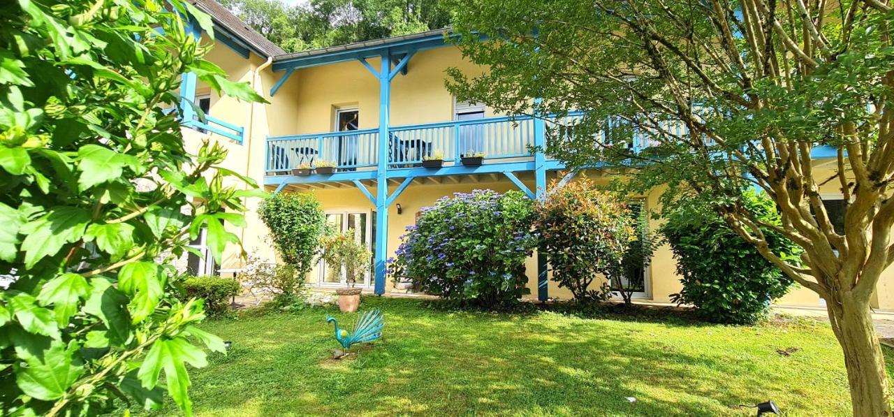 Fasthôtel Oloron Hostellerie du Paon Blanc Lurbe-Saint-Christau Exterior foto